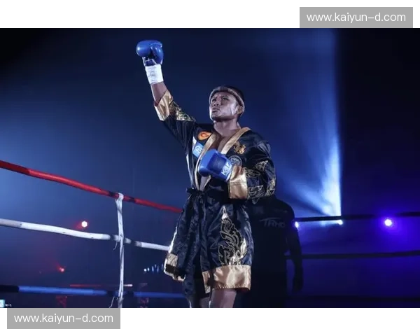 宿命的黄金交叉点：当“荷兰踢拳机器”安迪·萨瓦遇上“泰拳黑王子”播求